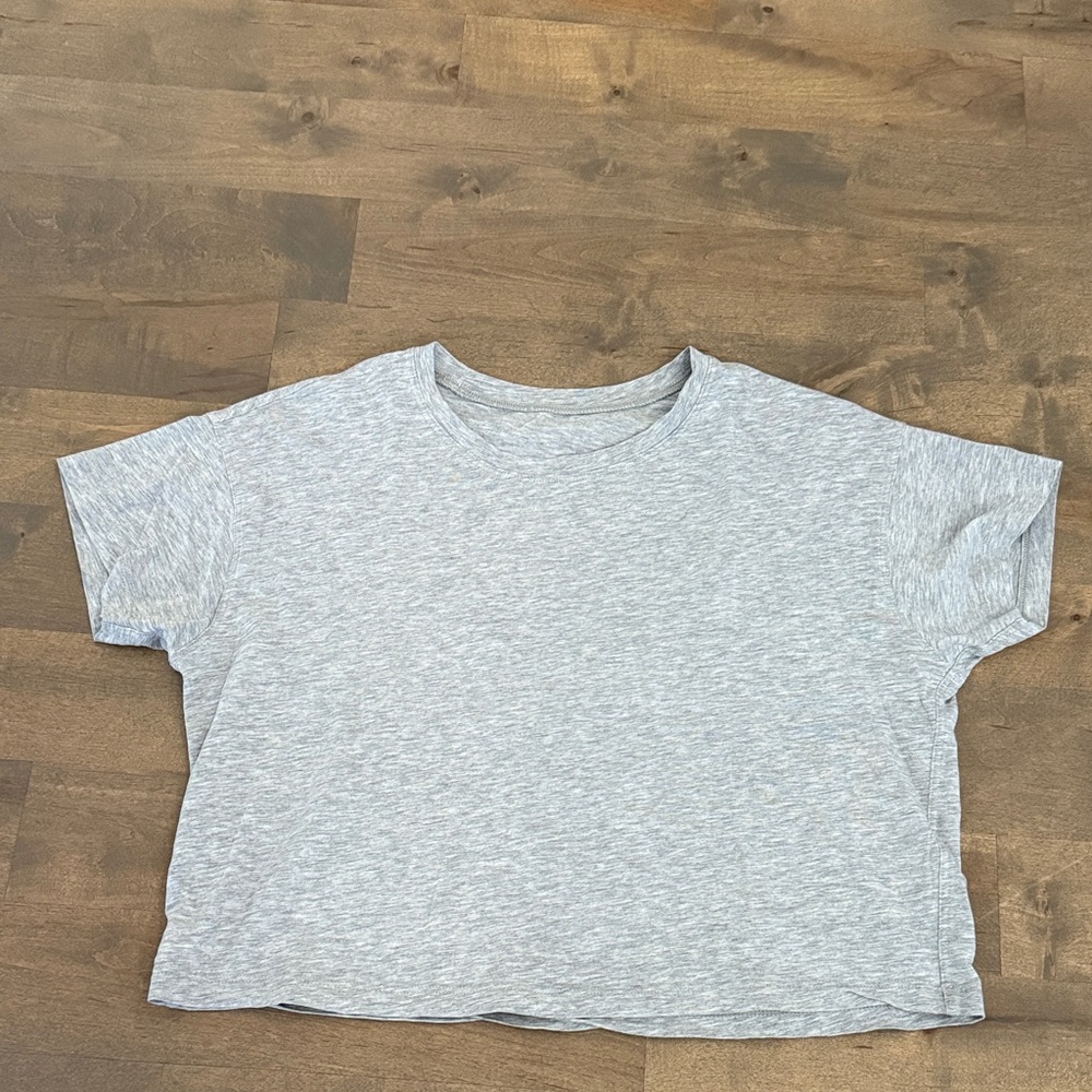 Women’s Lululemon Cropped Cotton Tee size 4